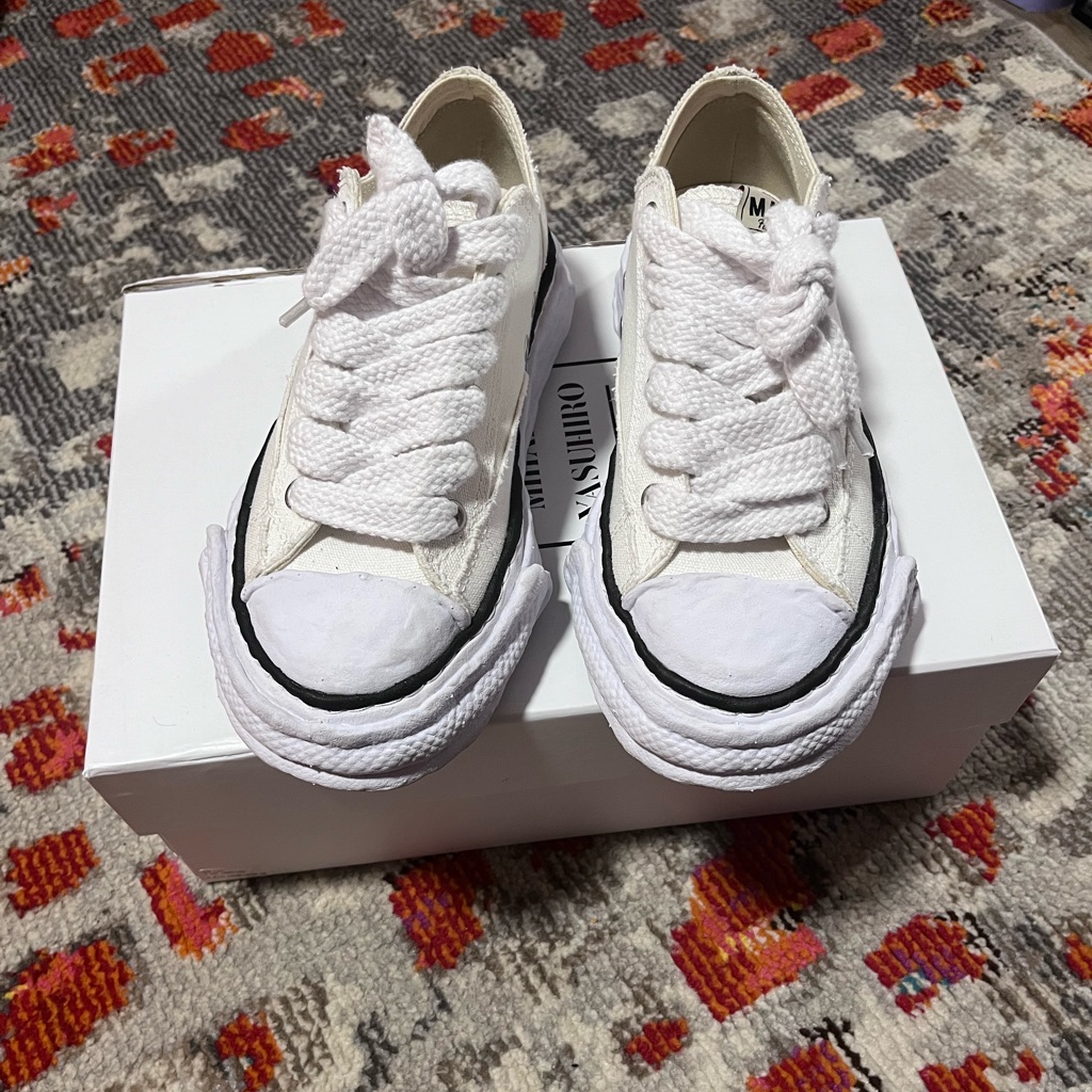 Maison Mihara Cream Low Top